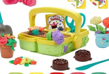 PlayDoh Blooming Flower Garden Toy Playset