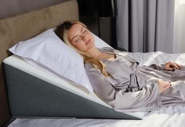 Kӧlbs Bed Wedge Pillow Chic Jacquard