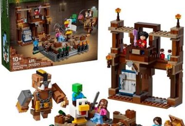 LEGO Minecraft Woodland Mansion Fighting Ring