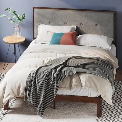 ZINUS Moiz Wood Platform Bed Frame with